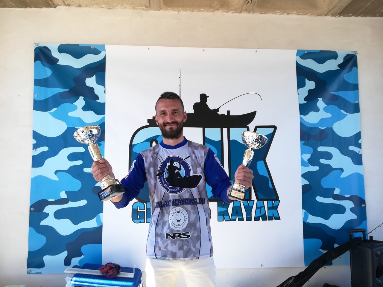 campeon JOaquín Molpeceres Sánchez pesca en Kayak Marina el POrtet