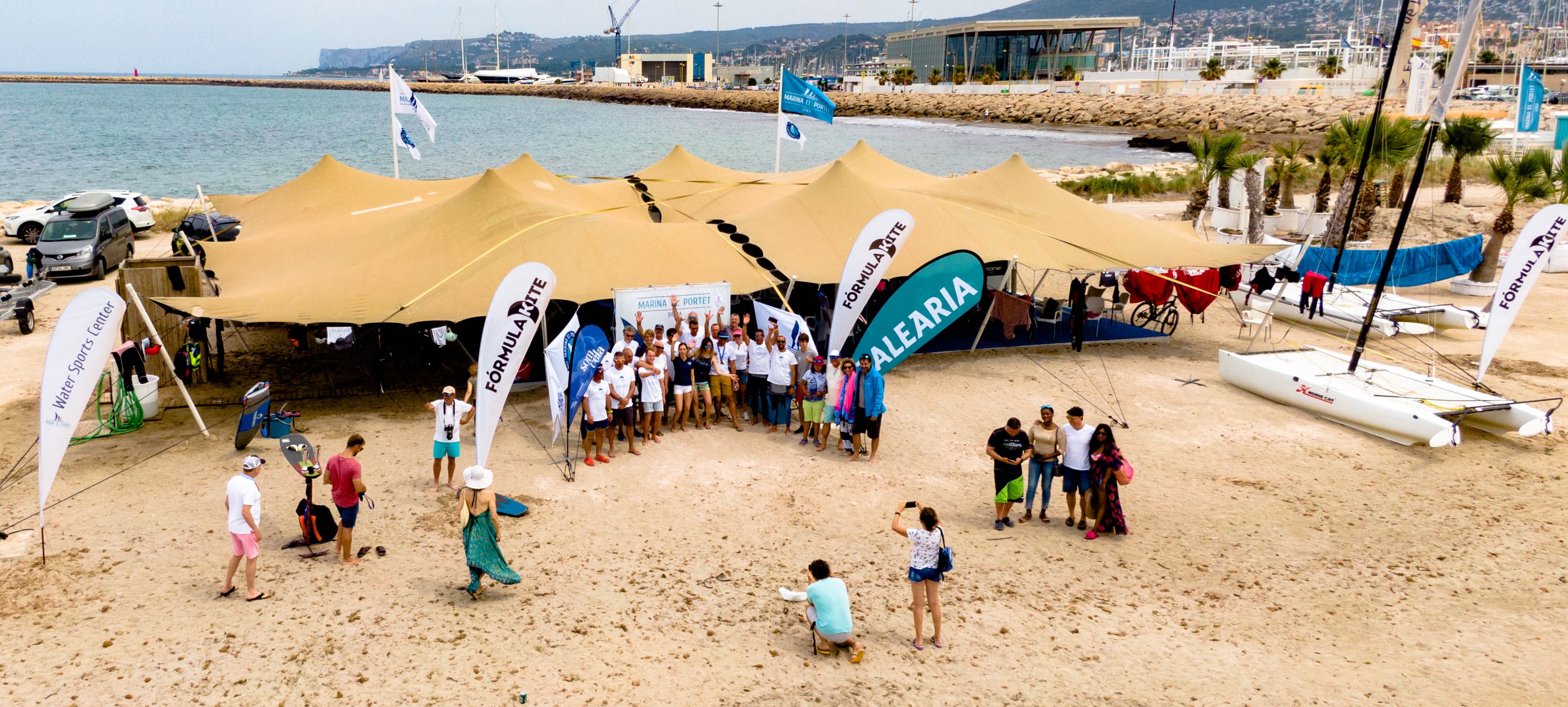 Campaña de limpieza de la costa este domingo en Marina el Portet